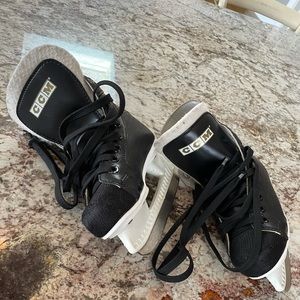 CCM Hockey Skates